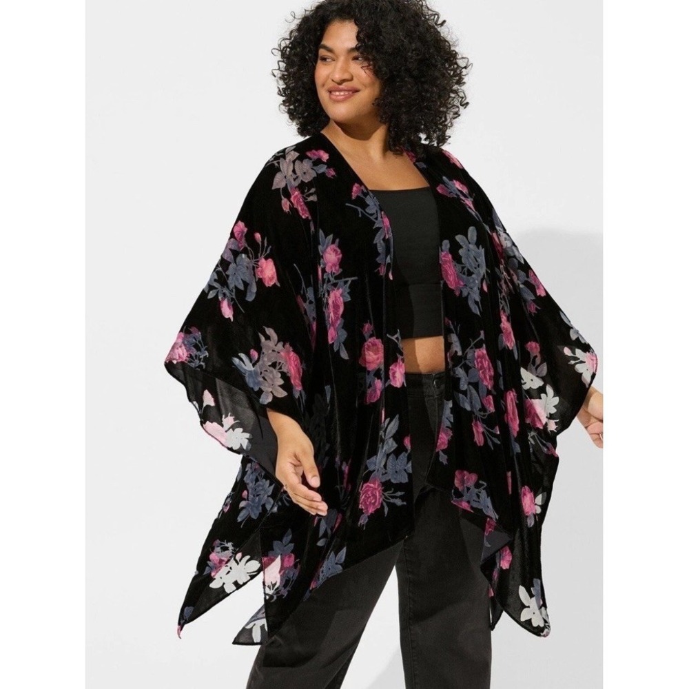 Torrid Velvet Burnout Ruana Dark Duster Black Floral OS Whimsigoth Fairy